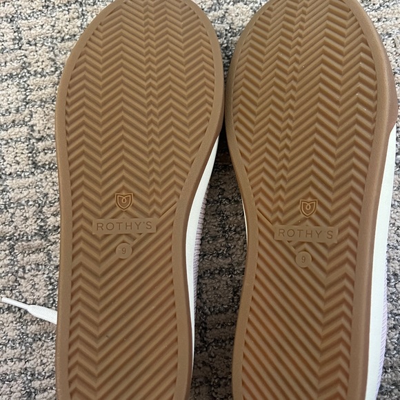 Rothy’s Sneaker BRAND NEW - Picture 2 of 3